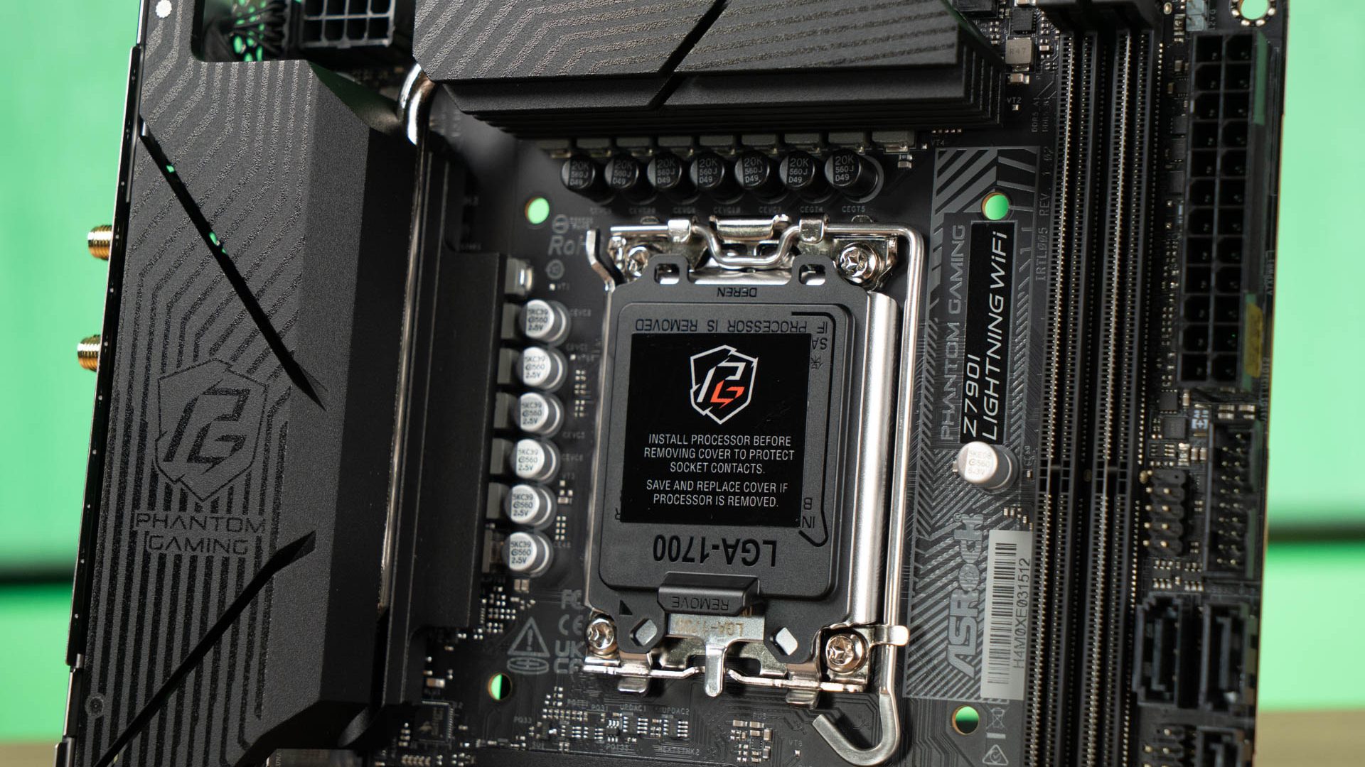 ASRock Phantom Gaming B790I Lightning WiFi 05