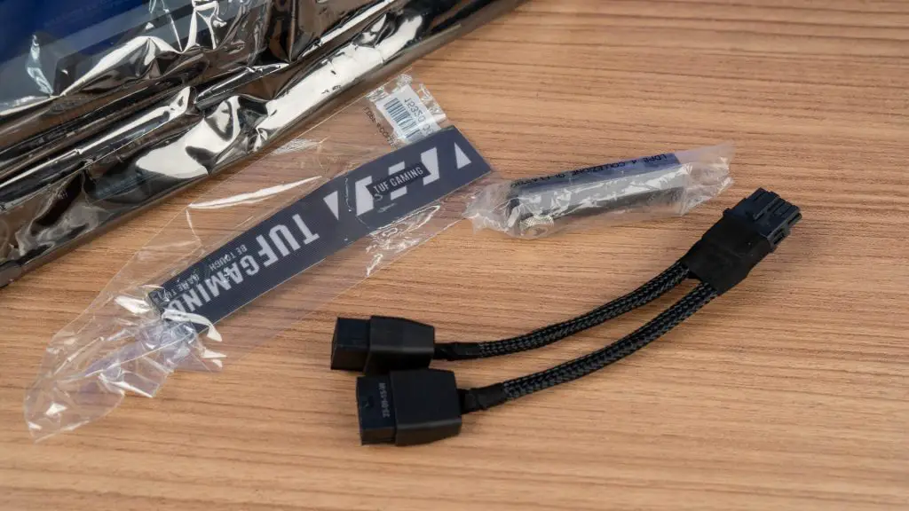 ASUS TUF GAMING GeForce RTX 4070 Ti SUPER 03