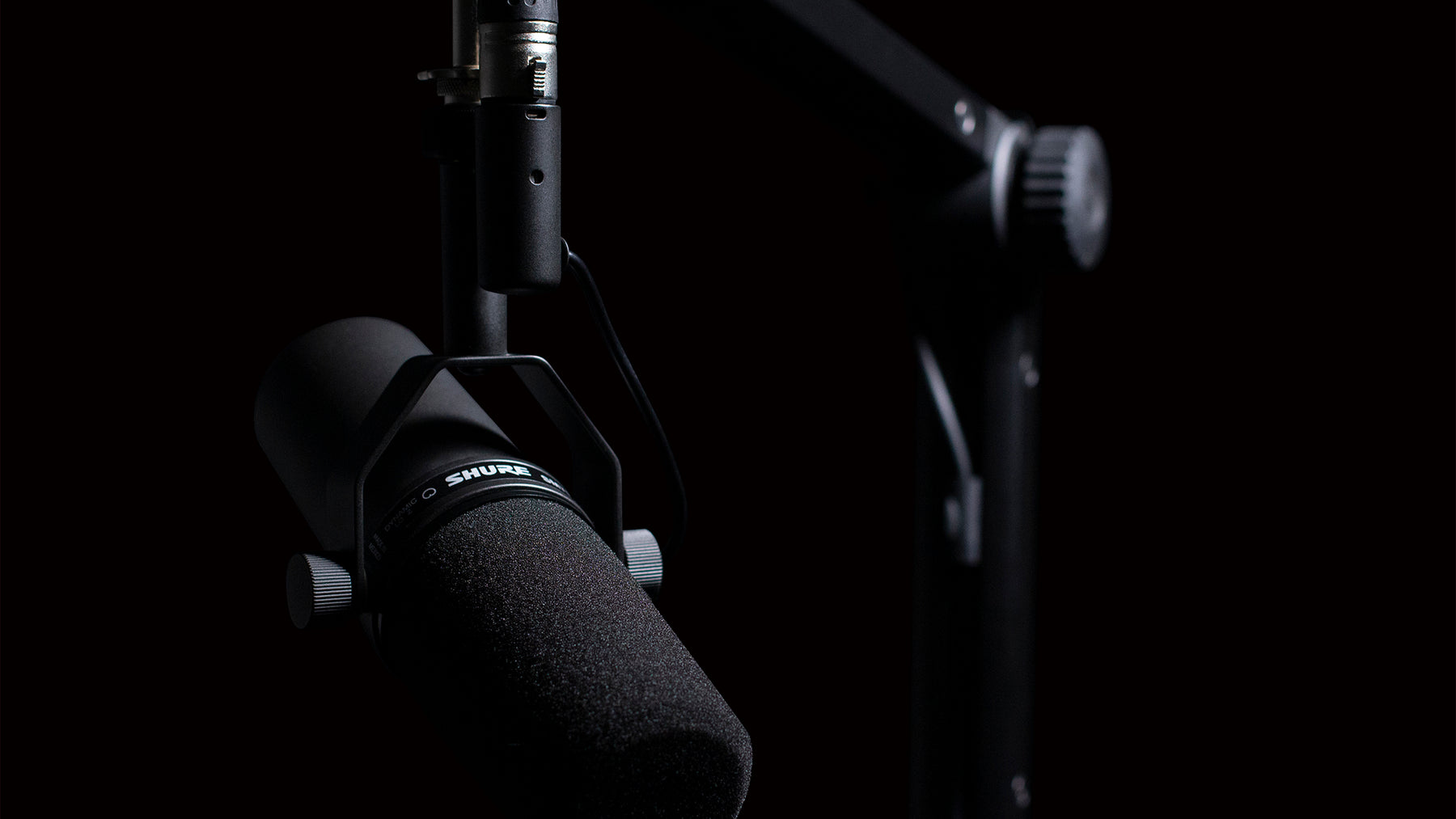 BCM-300 Deluxe Broadcast Mic Stand