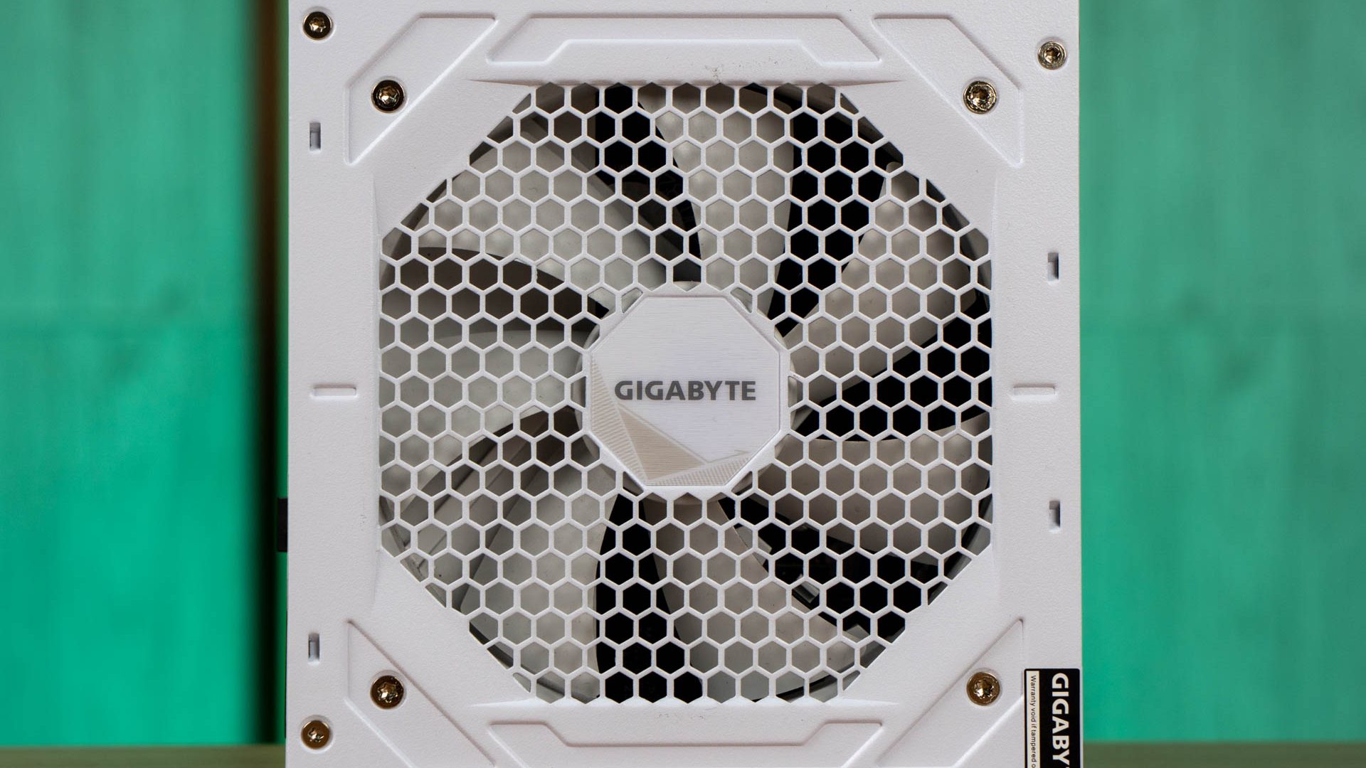 Gigabyte UD 850W 10 Gigabyte UD 850W 10