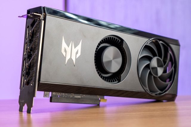 Predator Radeon RX 7600 OC 11