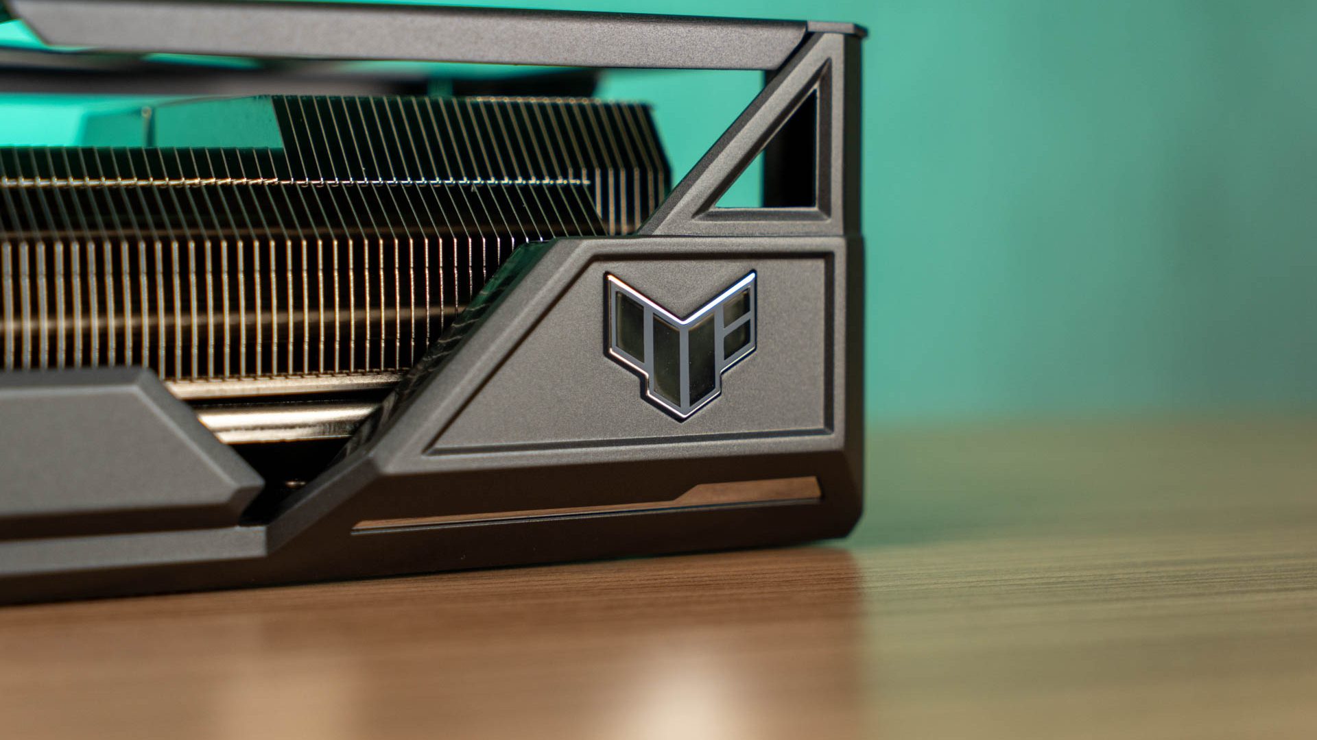 TUF Gaming GeForce RTX 4080 SUPER 10