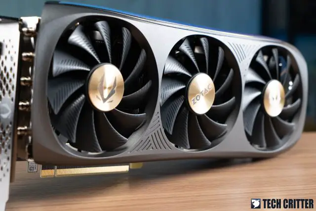 ZOTAC GeForce RTX 4070 AMP Extreme AIRO 05