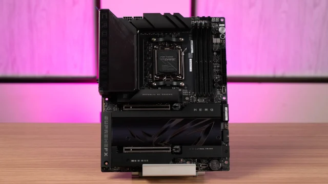 ROG CROSSHAIR X870E HERO 07